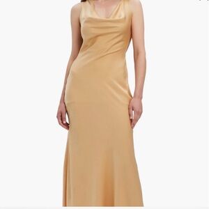 Elegant Gold Sleeveless Dress